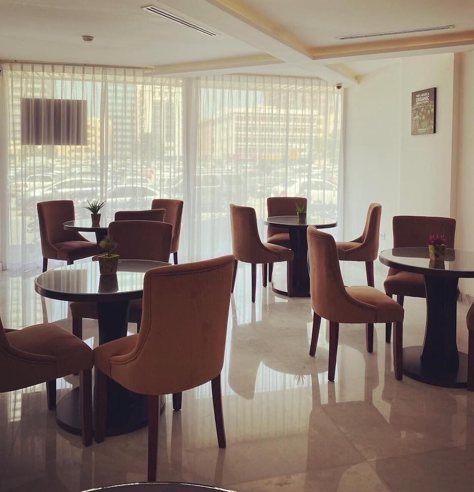 Nova Park Hotel Sharjah Eksteriør billede